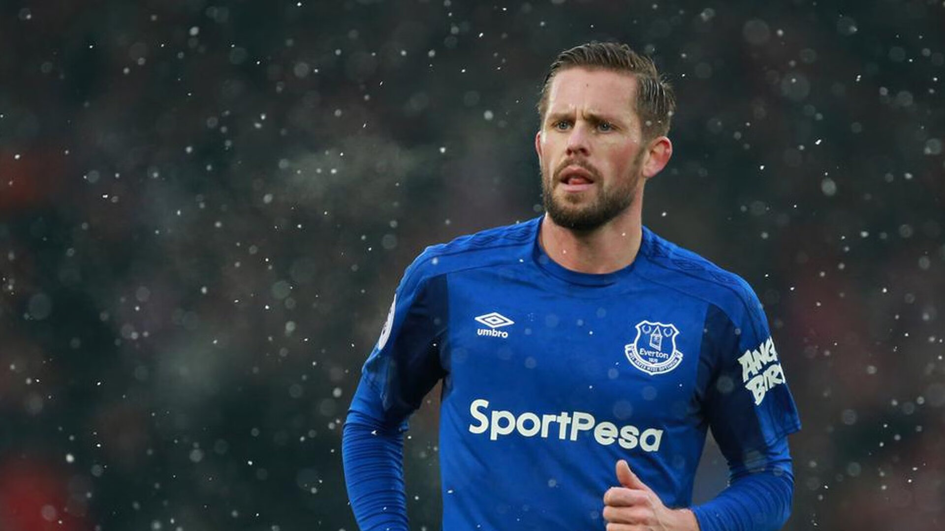 埃弗顿是否该考虑更换管理层策略,埃弗顿老板怎么这么有钱